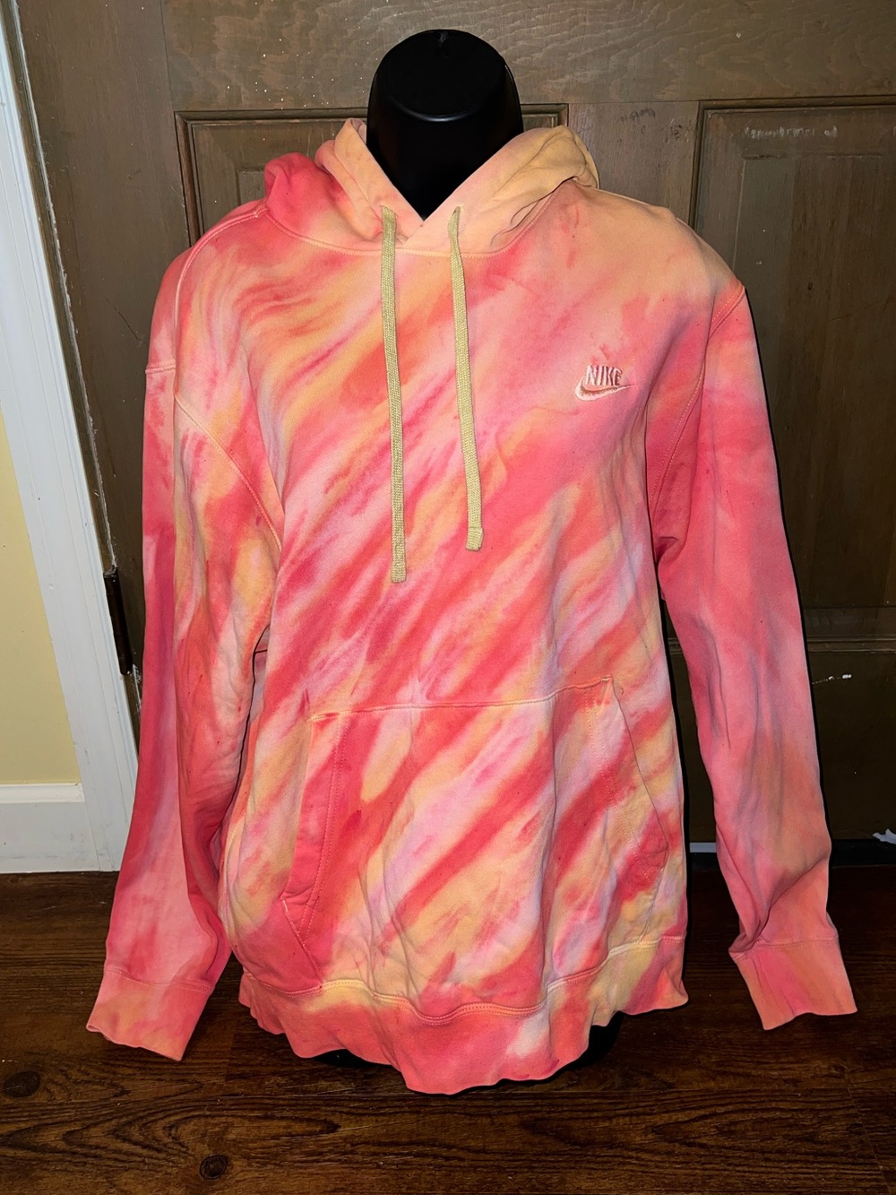 Nike Sportswear Orange Tie-Dye Red Yellow Sunburst Long Sleeve Hoodie Size L